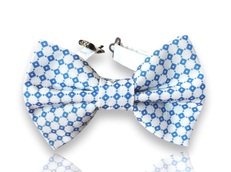 Zappata white silk bow tie with blue diamond lattice