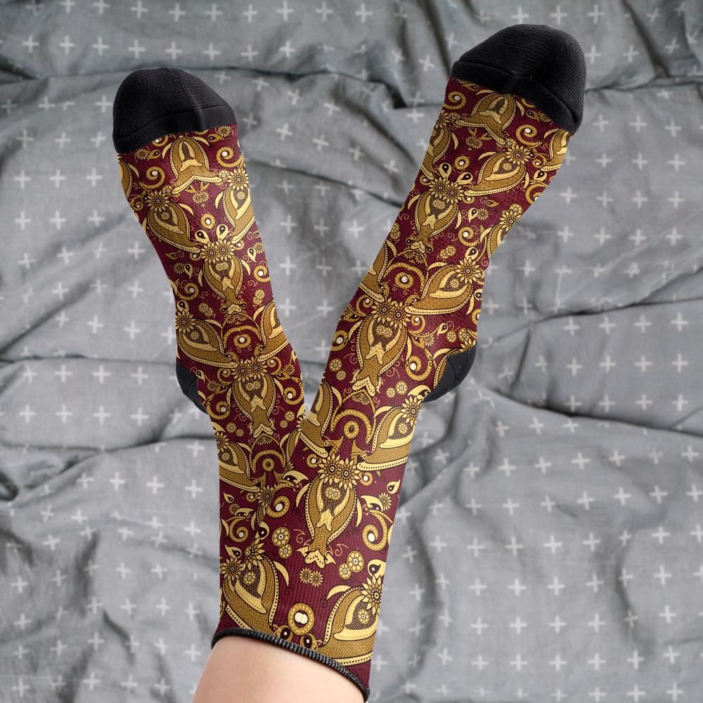 Matching tie pattern dress socks