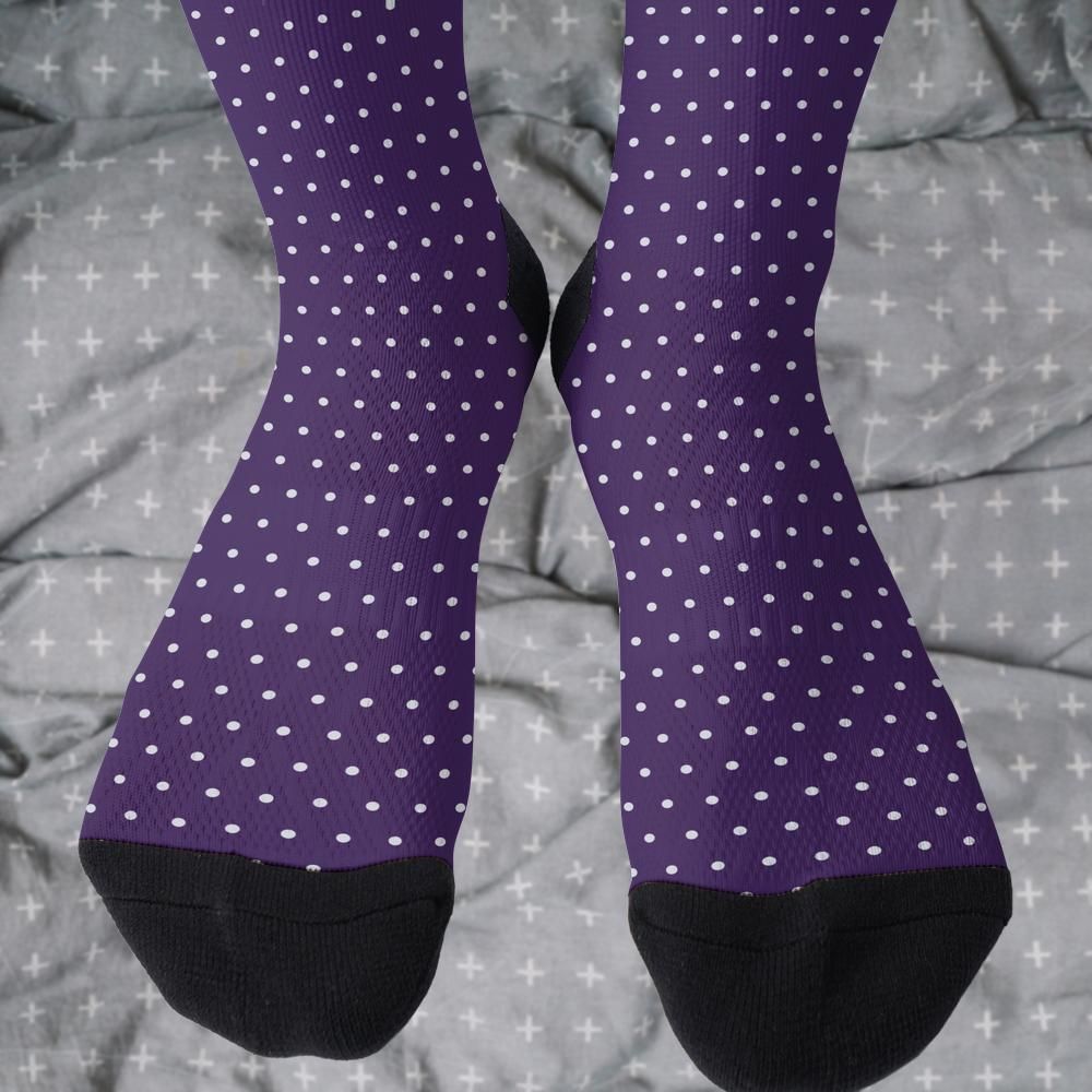 Matching tie pattern dress socks