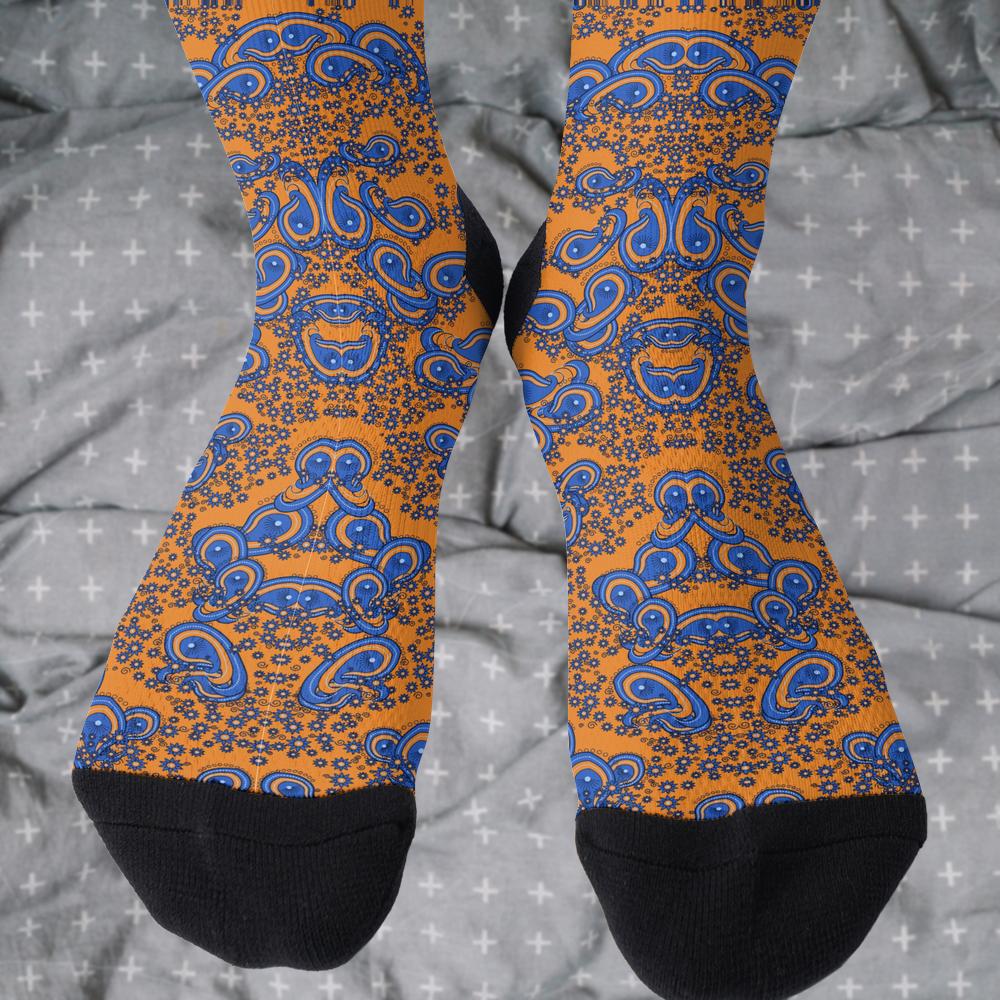 Matching tie pattern dress socks