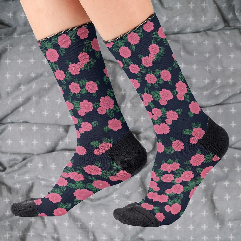Matching tie pattern dress socks