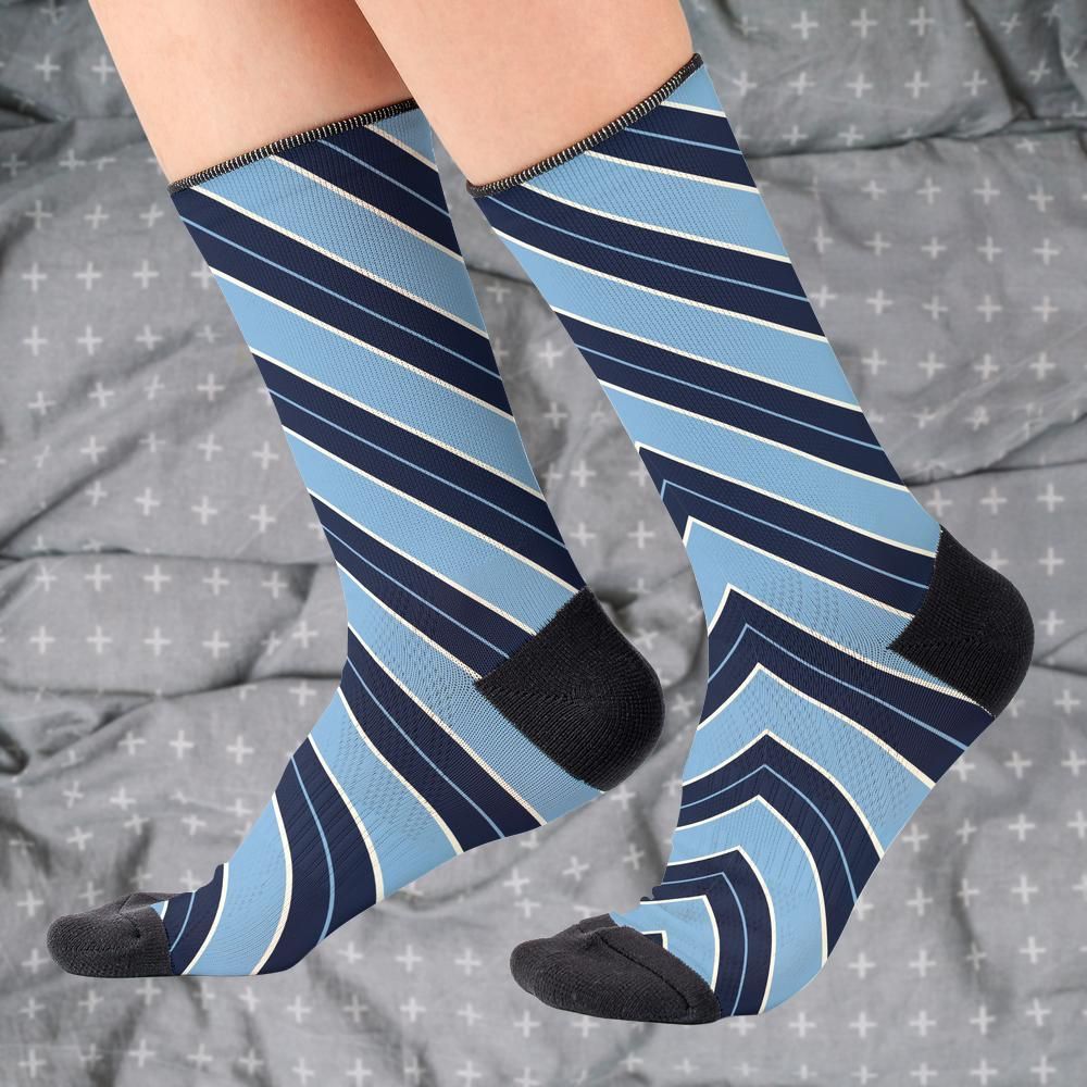 Matching tie pattern dress socks