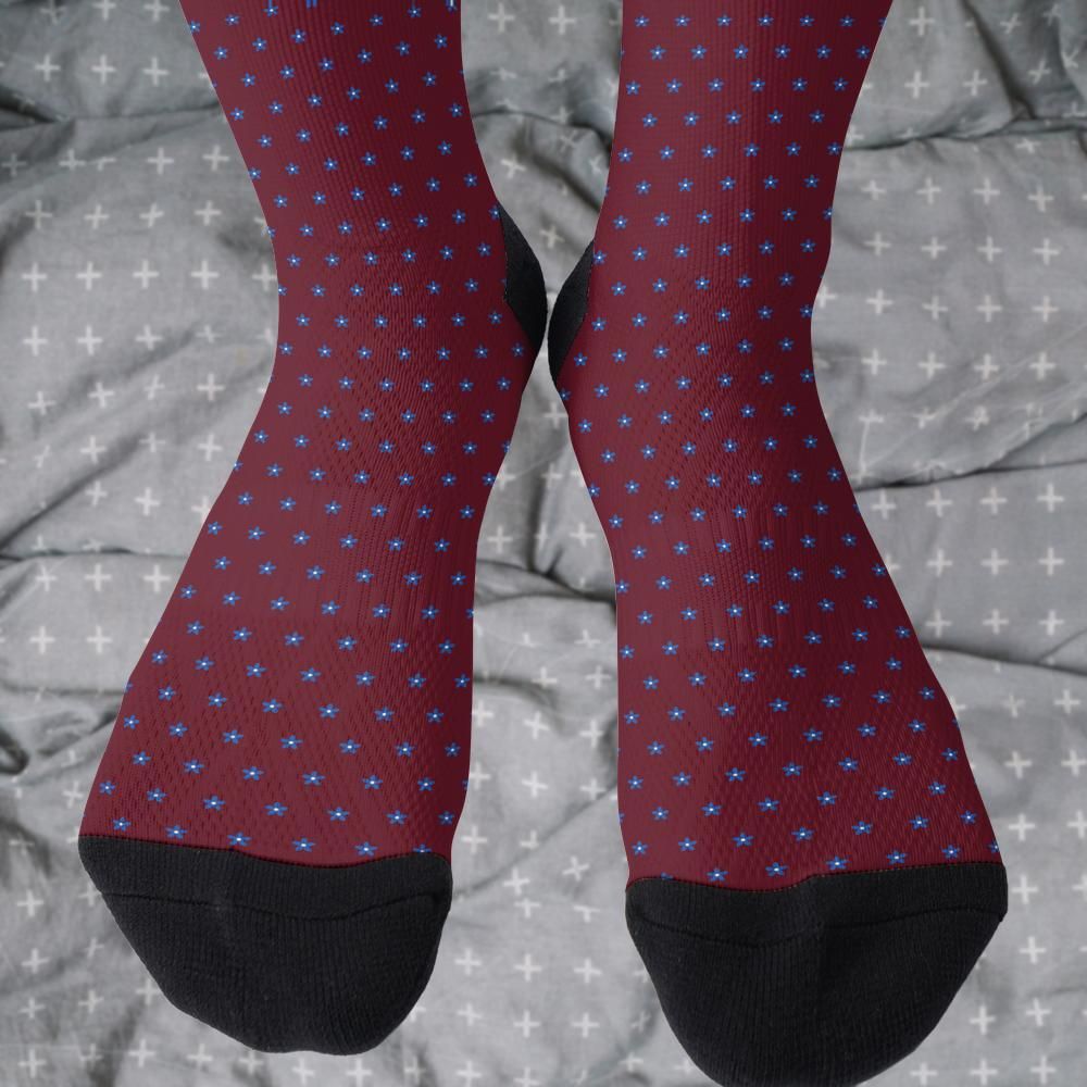 Matching tie pattern dress socks