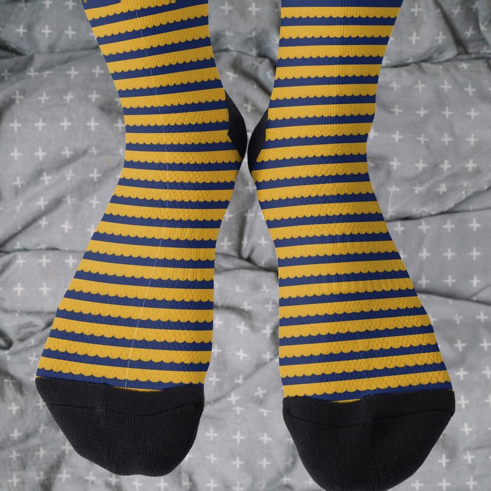 Matching tie pattern dress socks