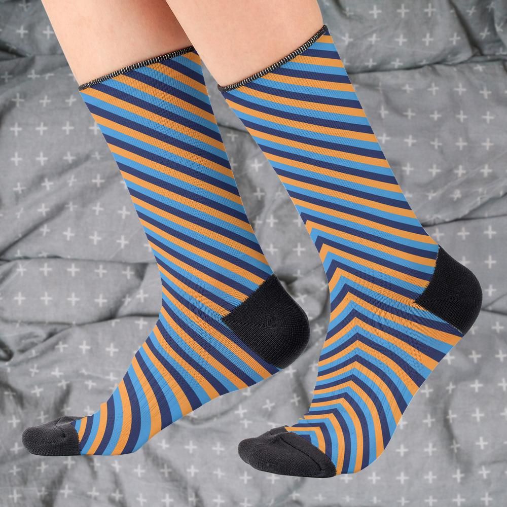 Matching tie pattern dress socks