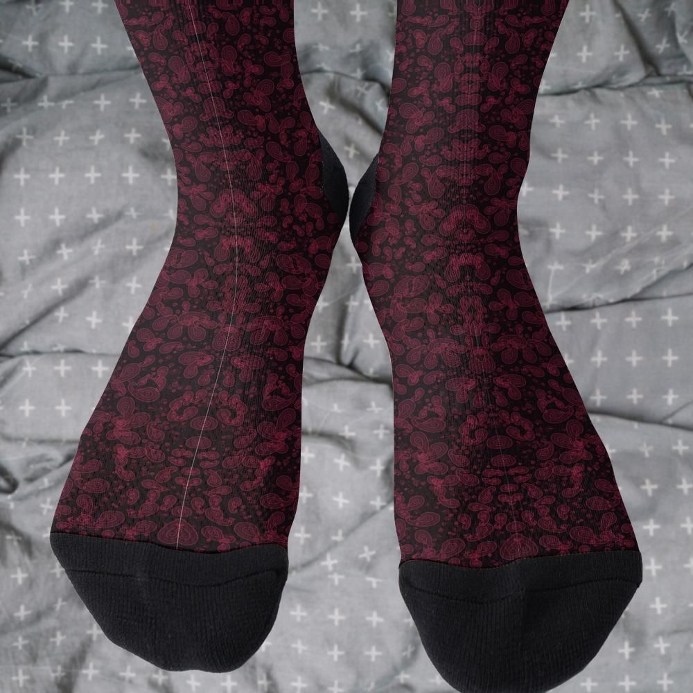 Matching tie pattern dress socks