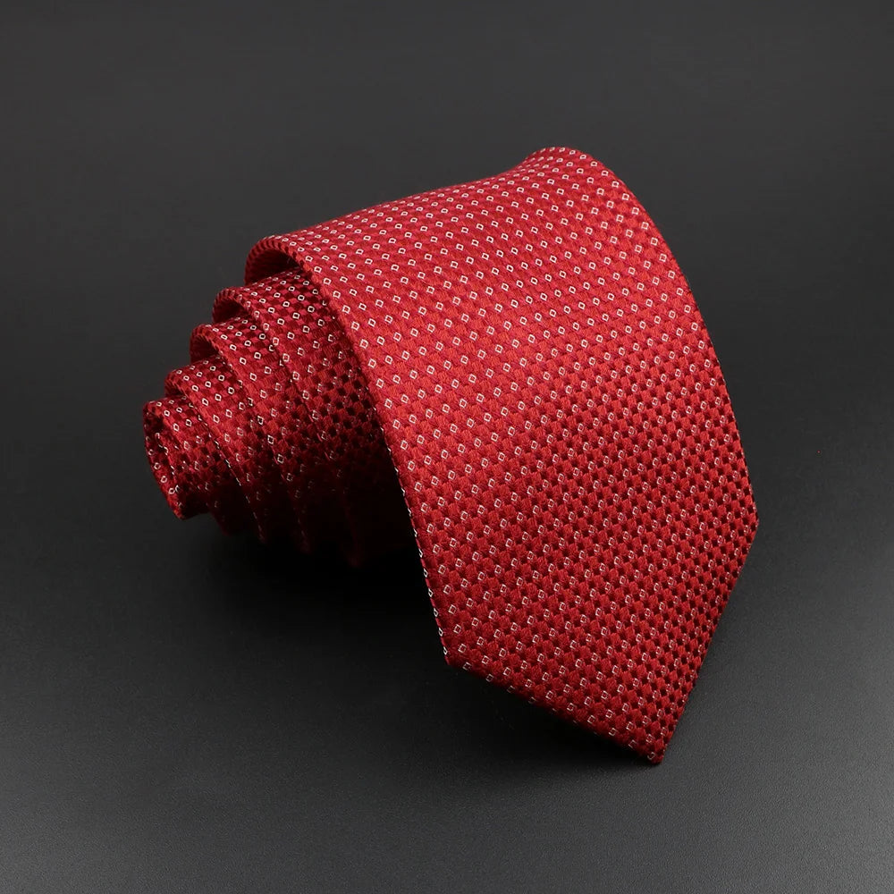 Chabannes - Elegant Red Silk Necktie with Micro-Pattern Design