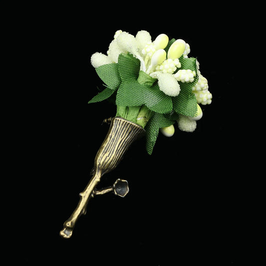Talisman Brooch – Ivory Garden Posy