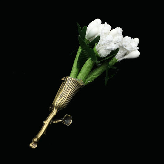 Talisman Brooch – Blanc Fleur Bouquet