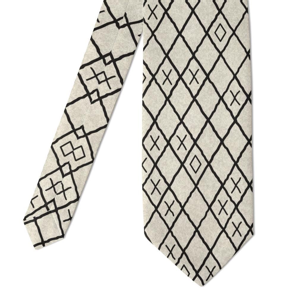 Trampe - Cream & Black Berber Diamond Tie – Hand-Drawn Rug Lattice for Relaxed Tailoring