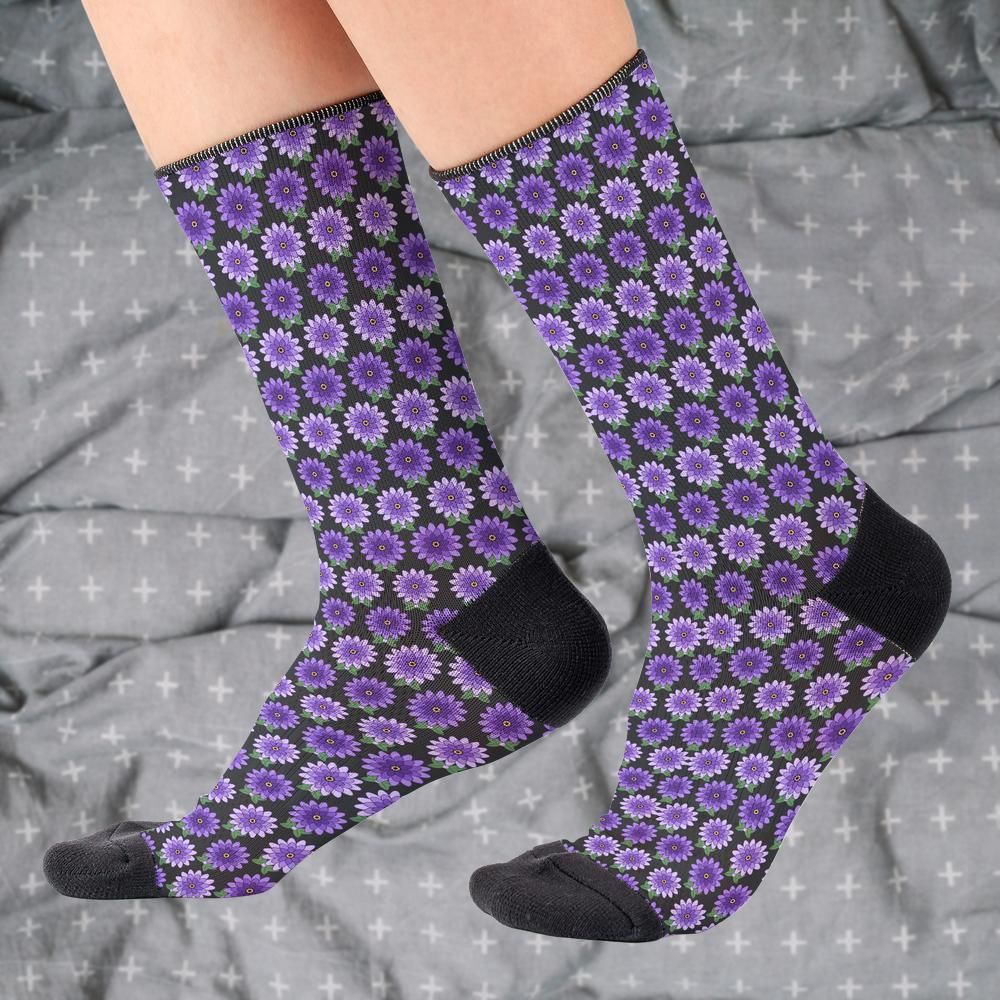 Matching tie pattern dress socks