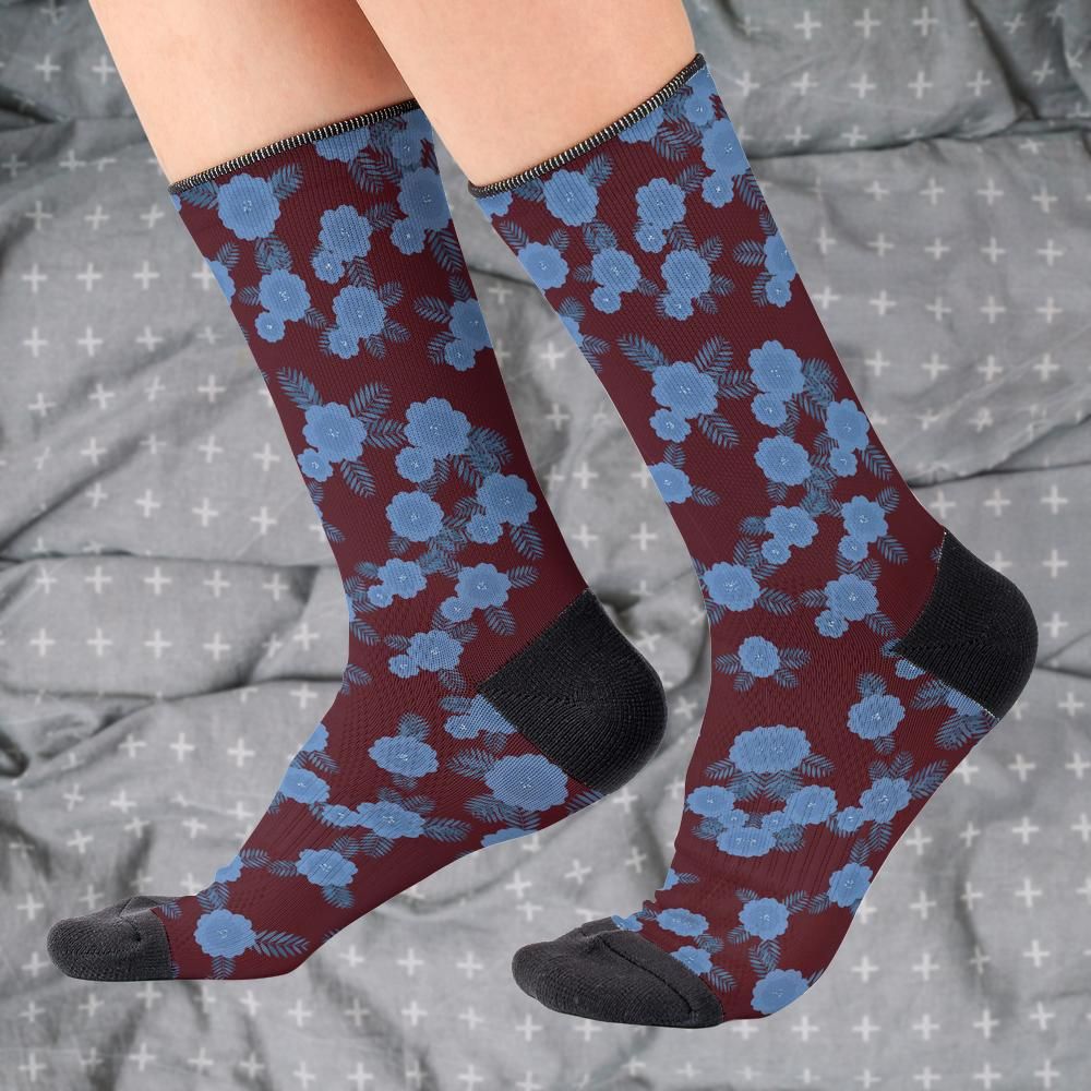 Matching tie pattern dress socks