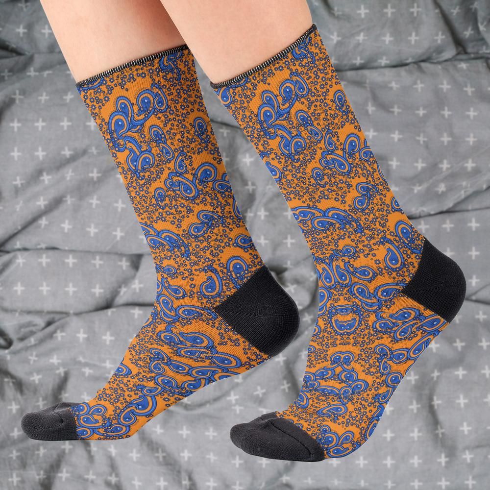 Matching tie pattern dress socks
