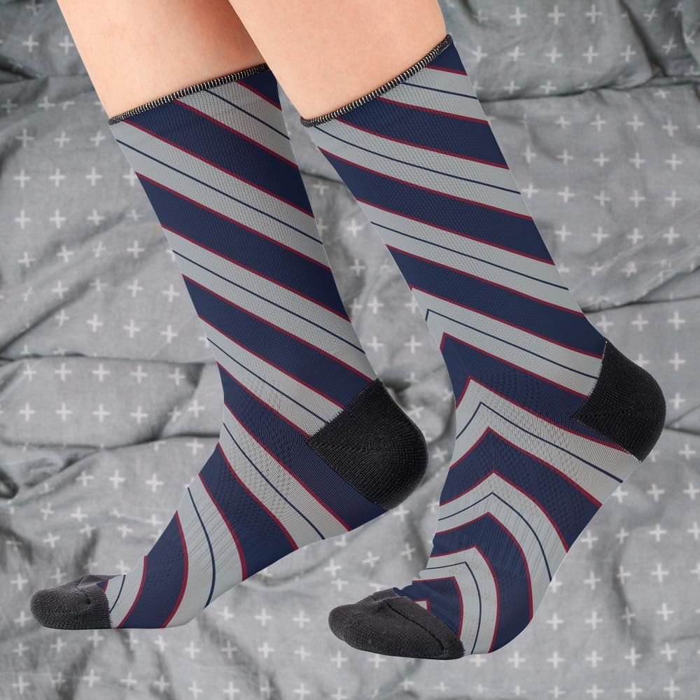 Matching tie pattern dress socks