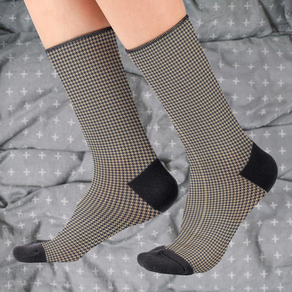 Matching tie pattern dress socks