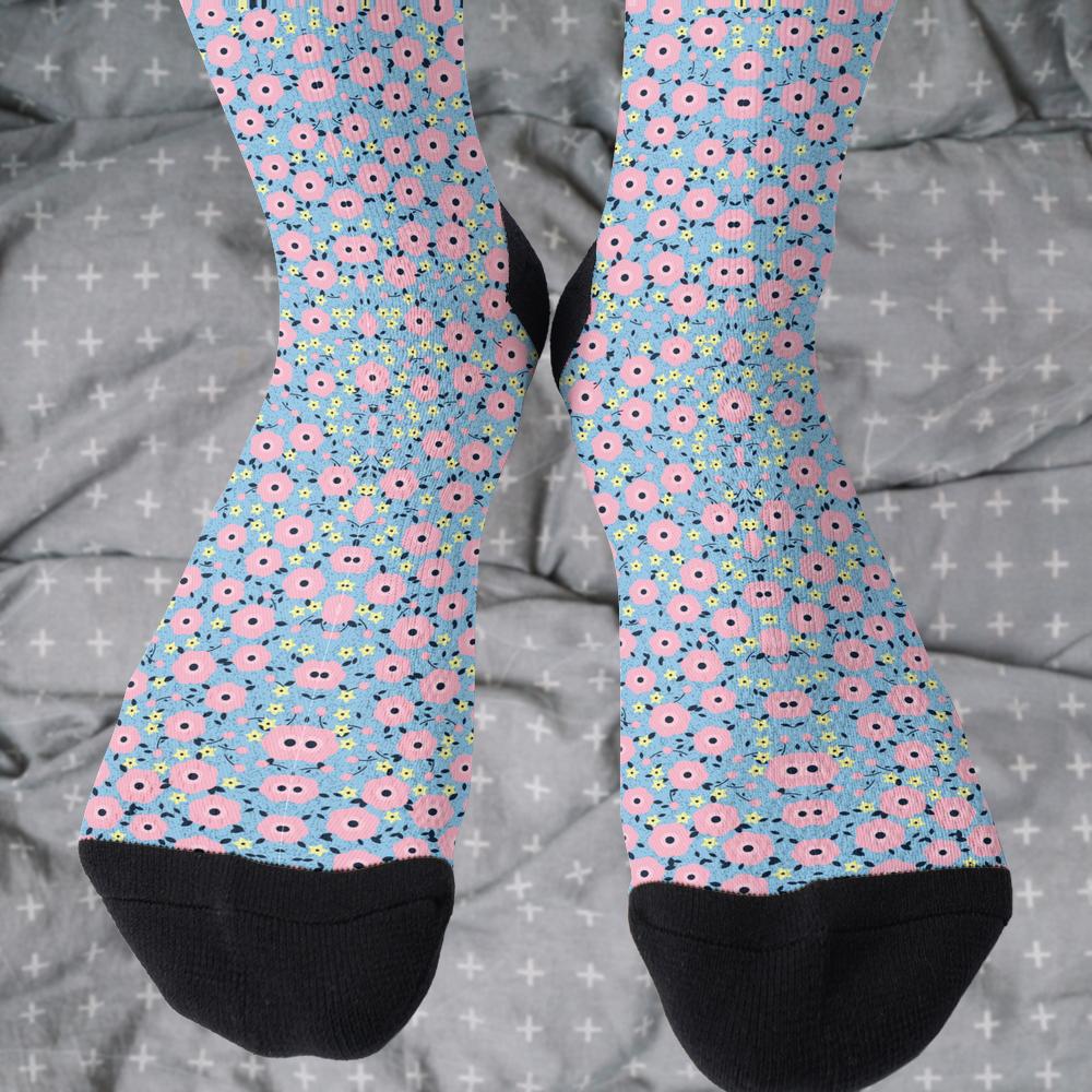 Matching tie pattern dress socks