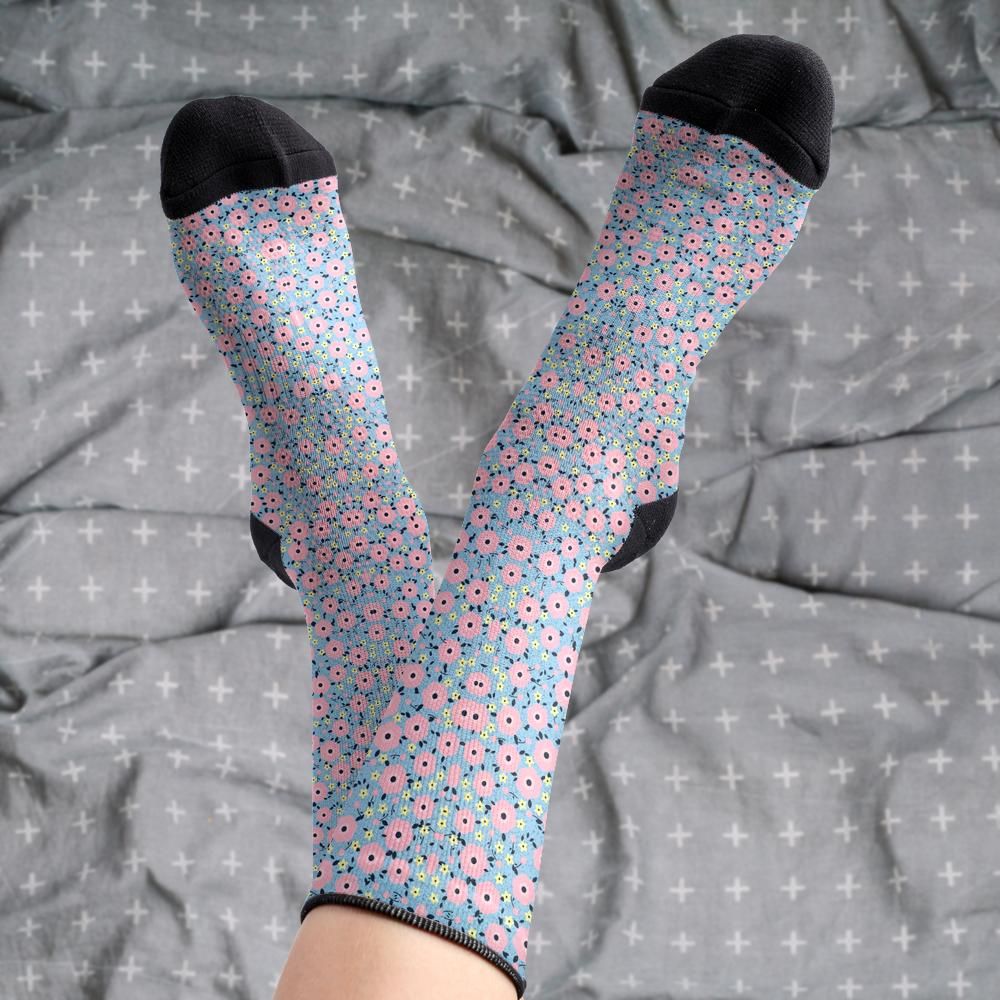 Matching tie pattern dress socks