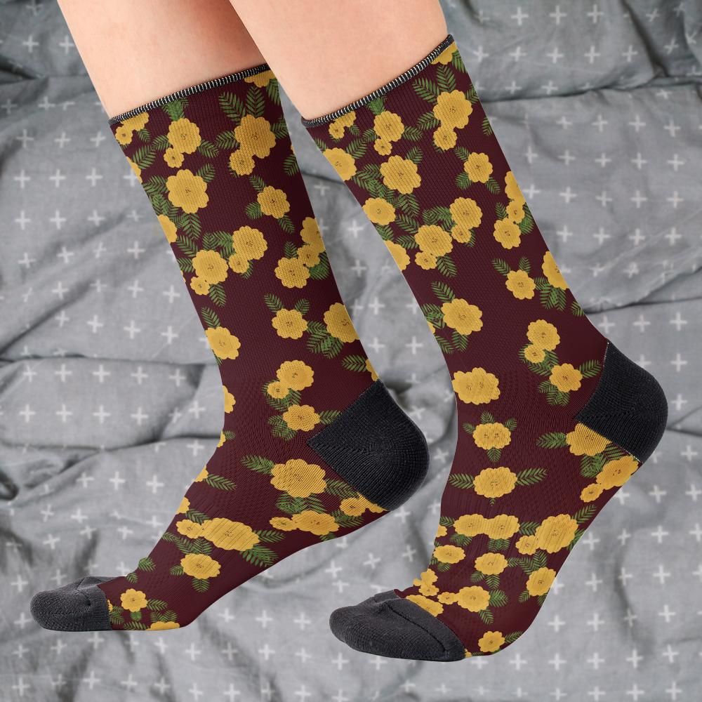 Matching tie pattern dress socks