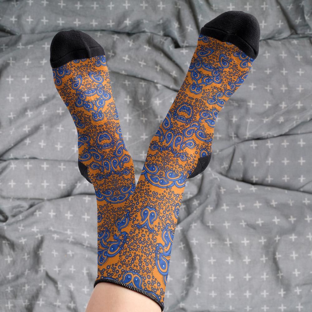 Matching tie pattern dress socks