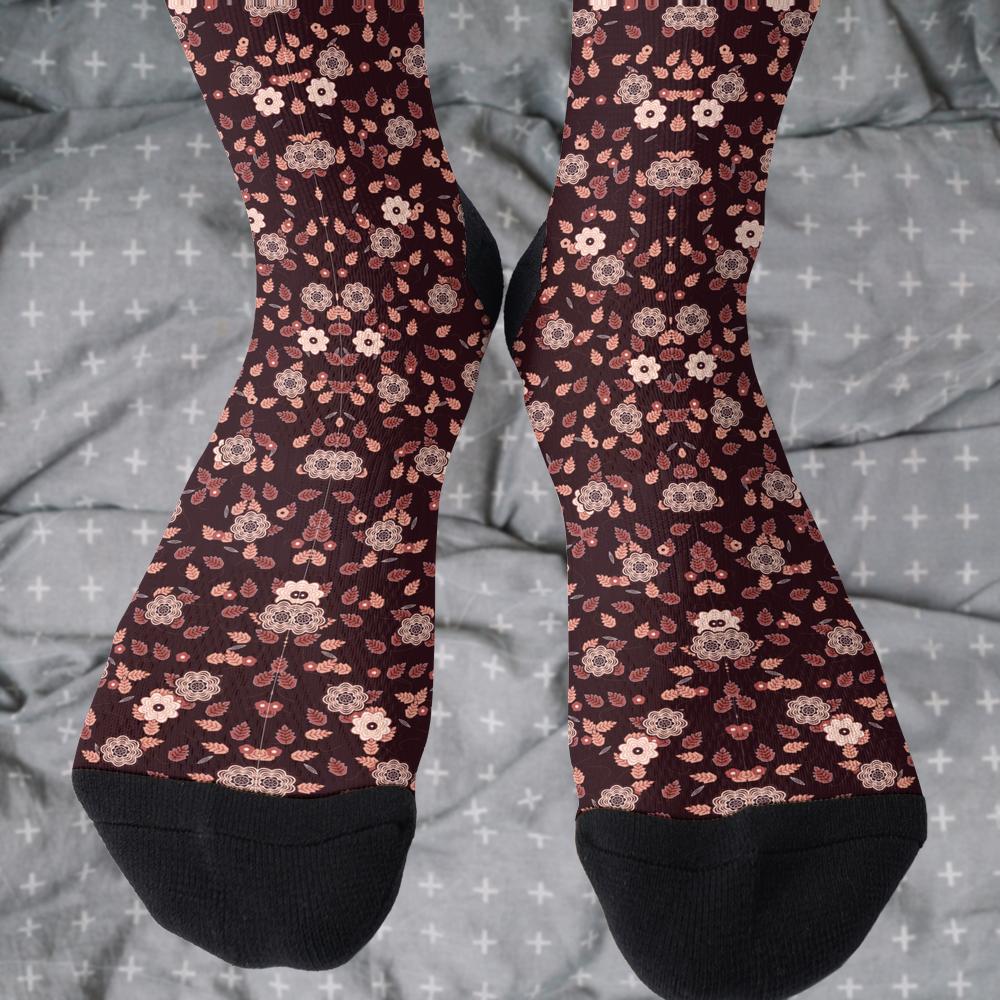 Matching tie pattern dress socks